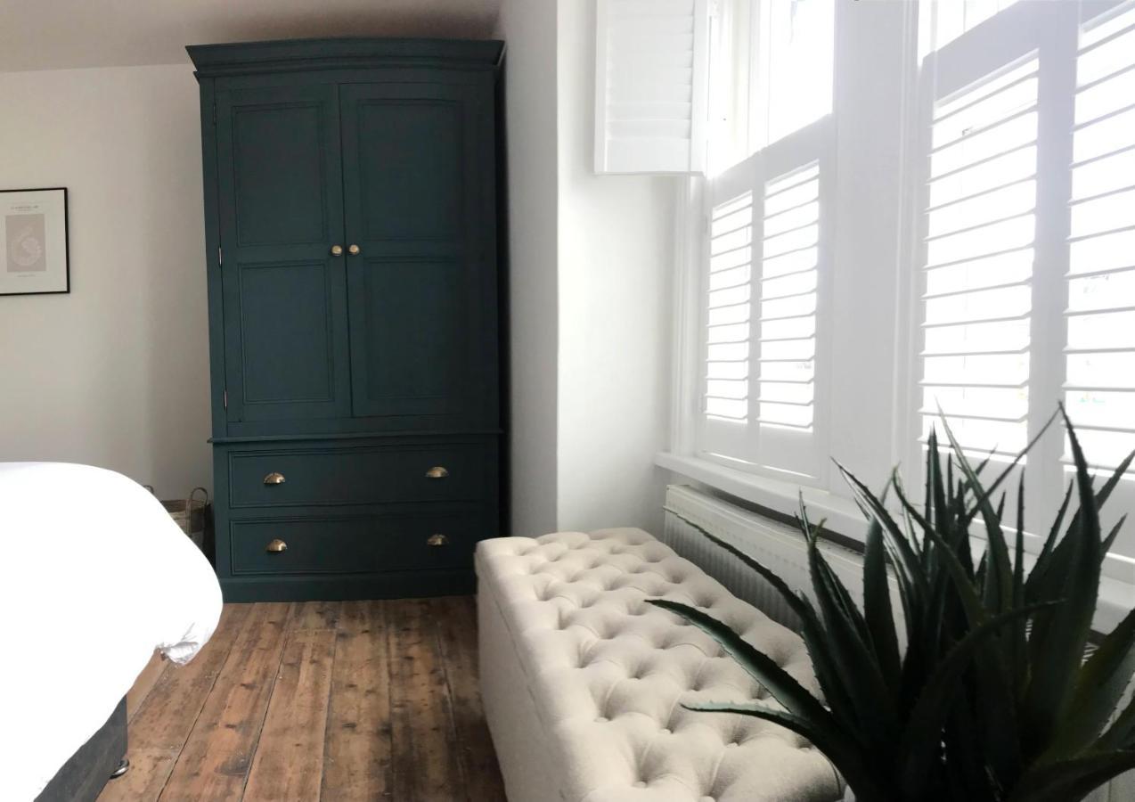Vakantiehuis Emerson House 2bed Sleeps 6 Ev Point Dog Friendly Parking Groups Families Professionals